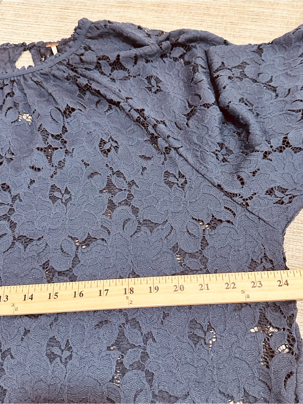 Free People Navy Blue Olivia Balloon‎ Sleeve Lace Blouse Size Medium - Picture 6 of 11
